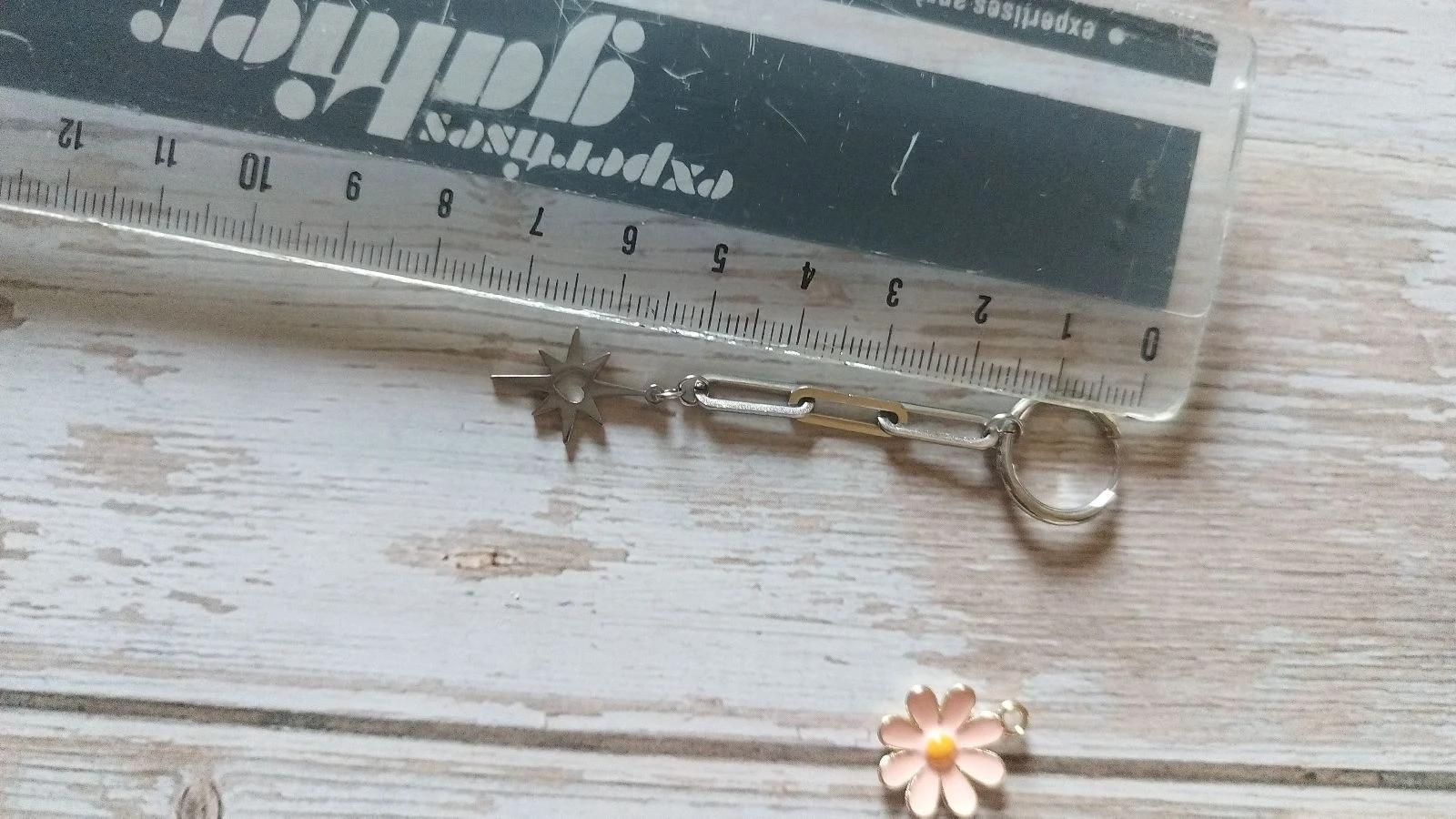 Boucles d'oreilles argentées étoiles pendantes neuves acier inoxydable  – photo 2